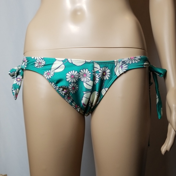Wildfox | 60's Floral Bikini Bottom - Picture 5 of 7